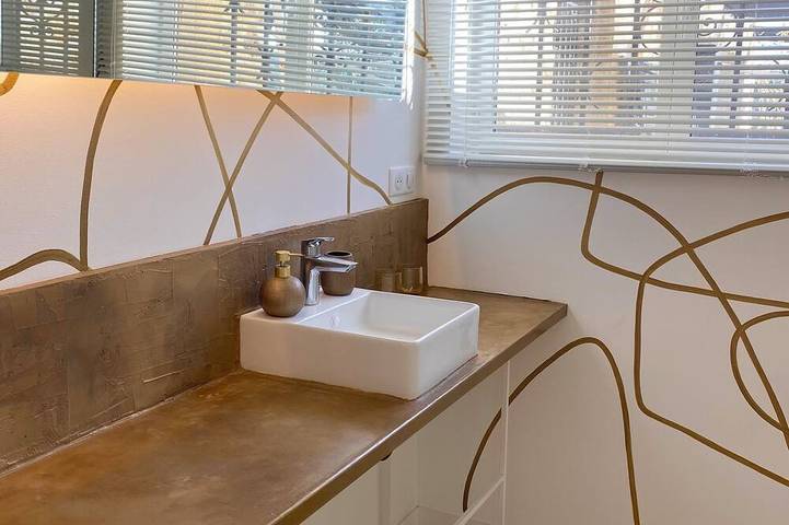 Gîte pour 2 personnes, avec piscine et jardin à Saint-Maximin (Nimes) - 4