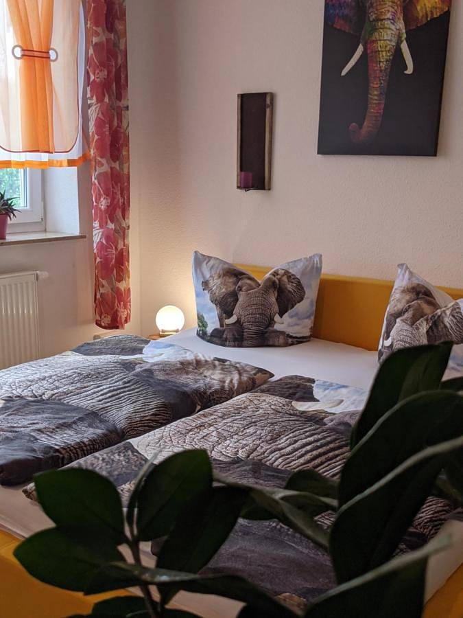 Bnb für 2 Personen, mit Terrasse in Halle