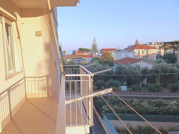 Appartement entier, Appartement « Loano Home » avec balcon et climatisation in Loano, Riviera di Ponente