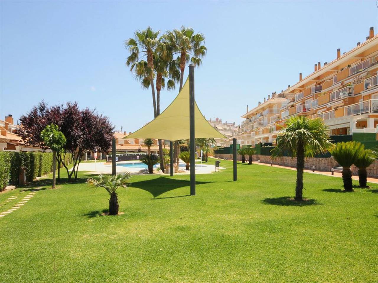 Ganze Wohnung, Appartement moderne à Jávea avec piscine, à 500m de la plage, idéal pour familles et animaux permis in Playa del Arenal, Jávea