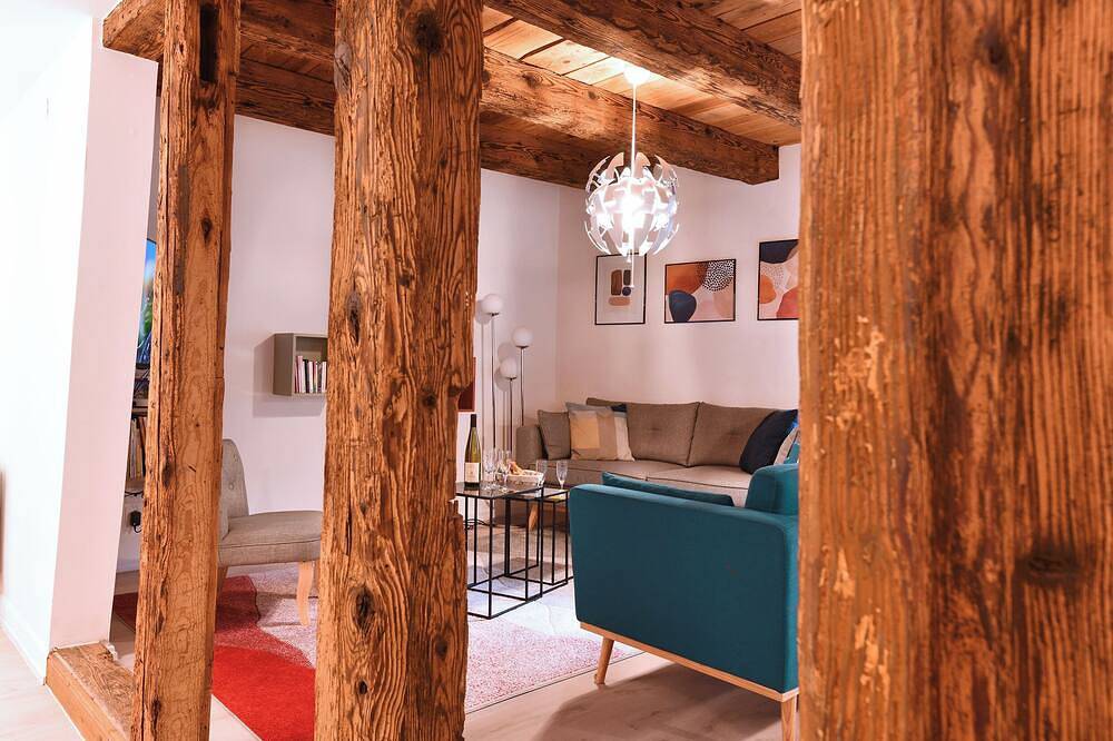 Large gîte in historic Alsatian half-timbered house for 12/14 people in Gueberschwihr, Parc naturel régional des Ballons des Vosges