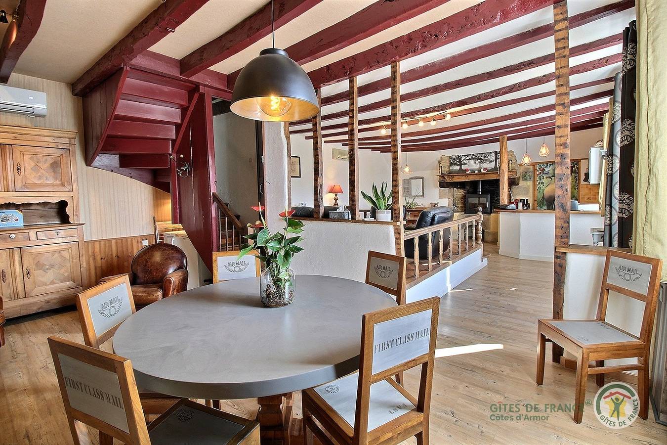 Titan in Yvignac-la-Tour, Región de Dinan