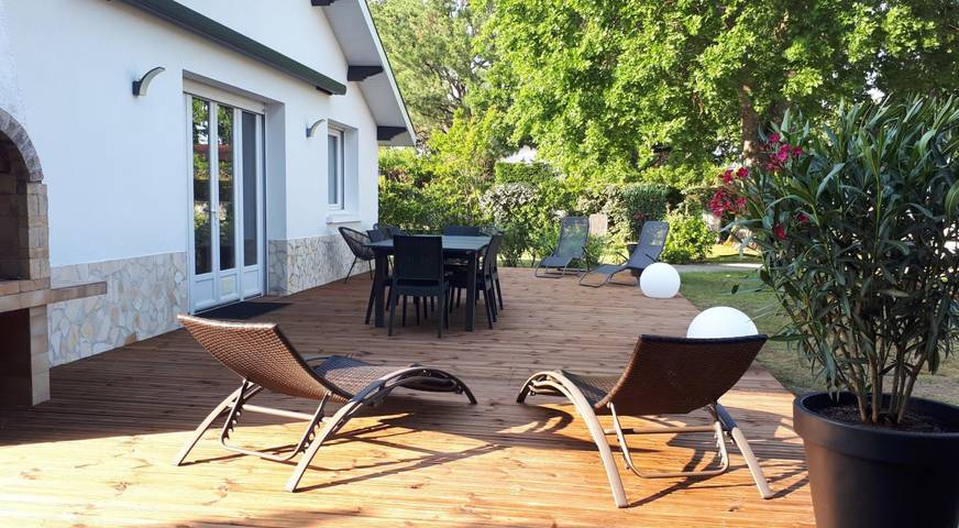Gîte pour 8 personnes, avec jardin et terrasse