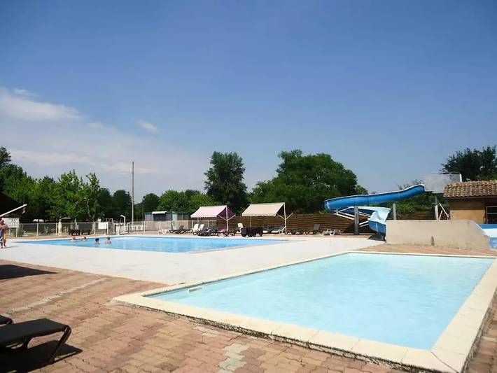 Camping pour 4 personnes, avec terrasse et piscine en Dordogne - 4