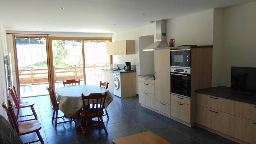 Gîte pour 4 personnes, avec terrasse dans Belmont-sur-Buttant - 2
