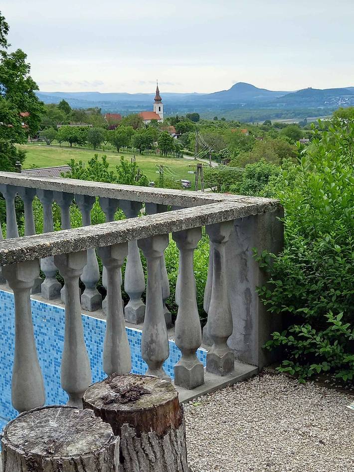 Ferienhaus mit Ausblick und Pool in Balatongyörök, Balaton Hochland Nationalpark