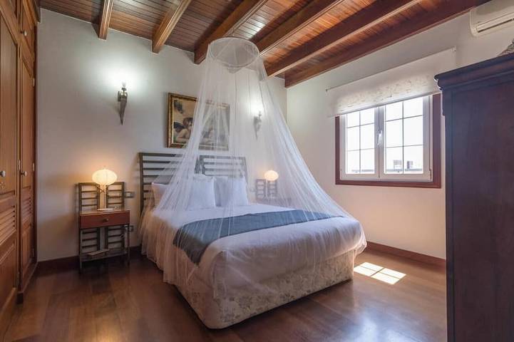 Alki by Buenavilla| A large villa with an amazing swimming pool in Puerto del Carmen, Tías