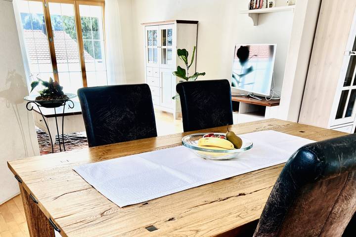 Ganze Ferienwohnung, Ferienwohnung Chriesilöser - 3.5-Zimmerwohnung in Pfäfers Bad, Bad Ragaz