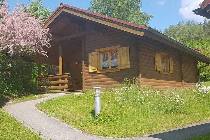 Ferienhaus für 4 Personen, mit Sauna und Garten in Stamsried