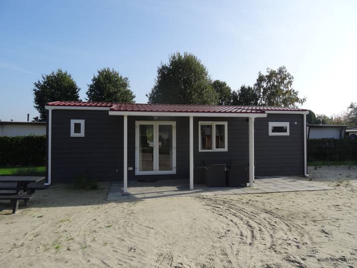 Appartement voor 6 personen, with Terras and Tuin as well as Zwembad in Waalwijk