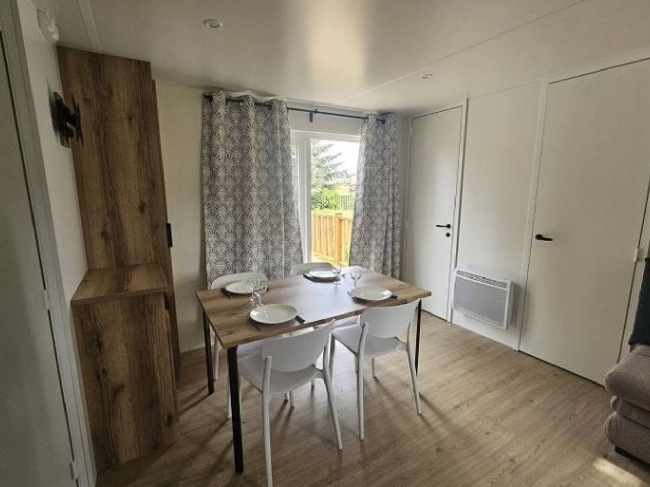 Mobile home - 3 bedrooms for 6 people with terrace in Charlieu, Roanne region