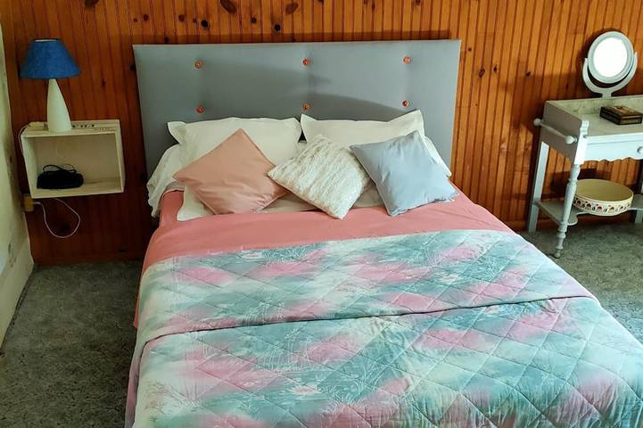 Location de vacances pour 5 personnes, avec jardin à Aigne - 2