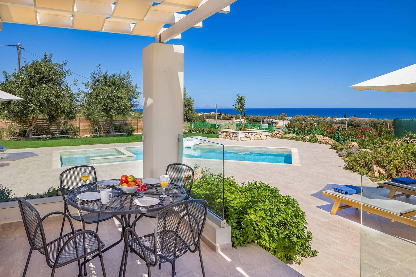 Villa für 4 Personen mit Terrasse in Rethymno und Umgebung