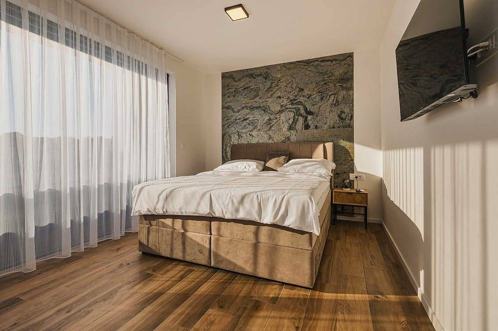 Villa Angelina - Idyllische 4-Schlafzimmer-Villa für 8 mit Pool in der Nähe von Porec in Kastelir, Općina Kaštelir - Labinci