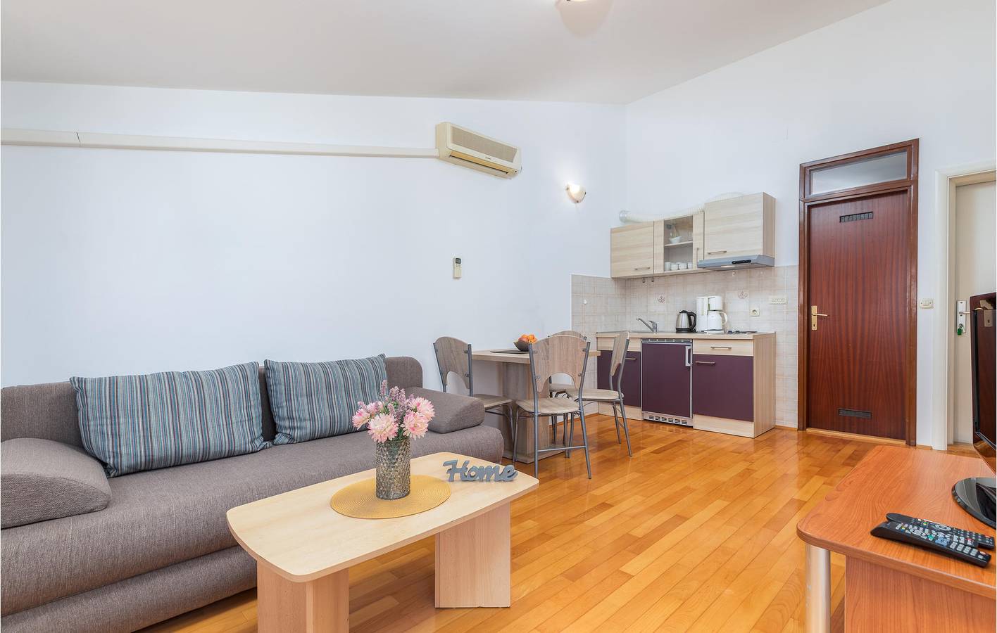 Appartement de vacances entier, Appartement confortable avec terrasse, parking et Wi-Fi – à 2,5 km de la plage Havajka in Pula-Medulin, Pula