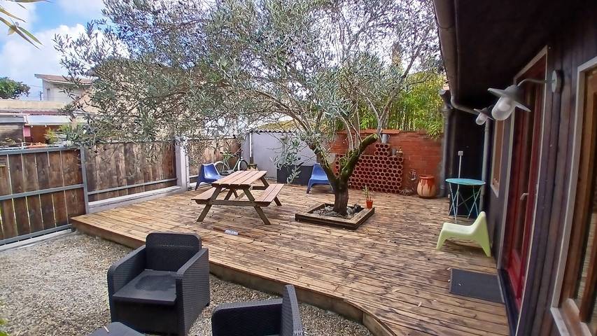 Villa for 4 people, with garden in Bordeaux