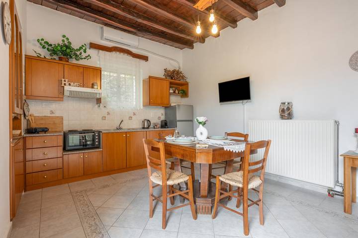 Entire apartment, Casa Mouliana Apartment with Mountain View, Wi-Fi and Air Conditioning in Lasithi