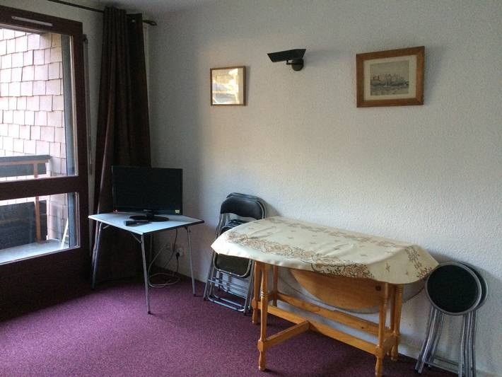 Studio entier, Studio 32m² proche pistes, balcon, parking, 4 pers. in Corrençon-en-Vercors, Parc naturel régional du Vercors