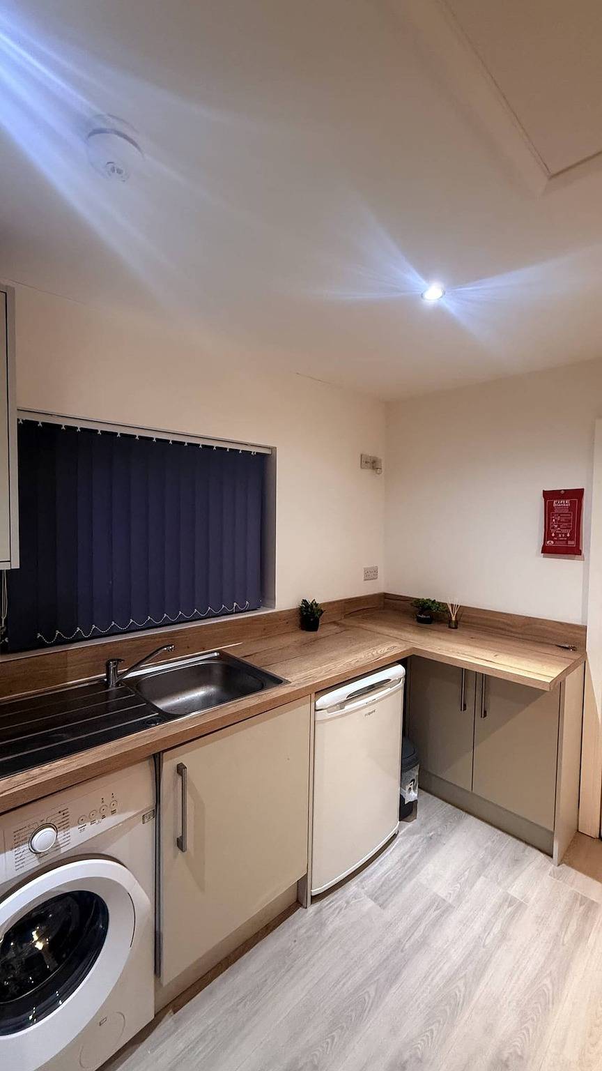 Entire apartment, Cozy 1 Bedroom Fully Furnished Apartment in Leicester, Heart of England