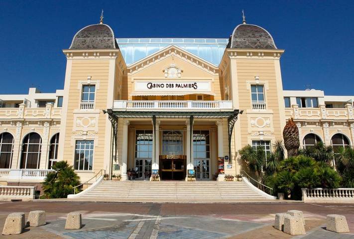 Hôtel pour 2 personnes, avec terrasse dans Office De Tourisme D Hyeres - 2