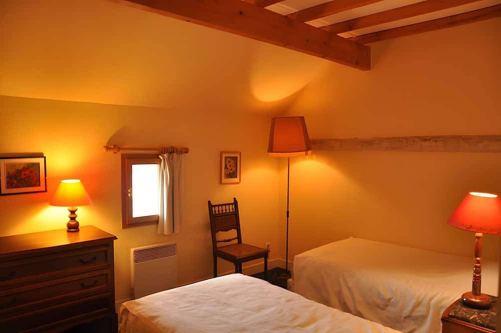 Maison de vacances Haras De La Fontaine Datcha in Poligny (Seine-et-Marne), Seine-et-Marne