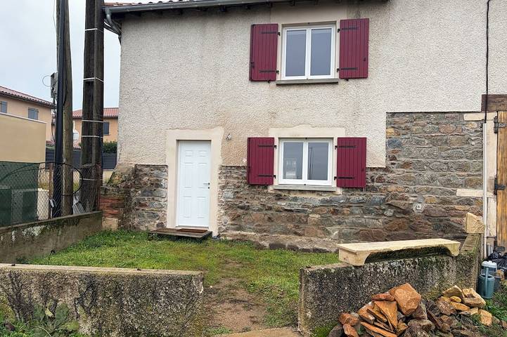 Location de vacances pour 2 personnes à Vaux-en-Beaujolais