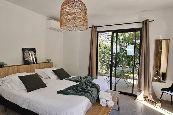 Gîte pour 2 personnes, avec jardin et piscine à Olmiccia - 2