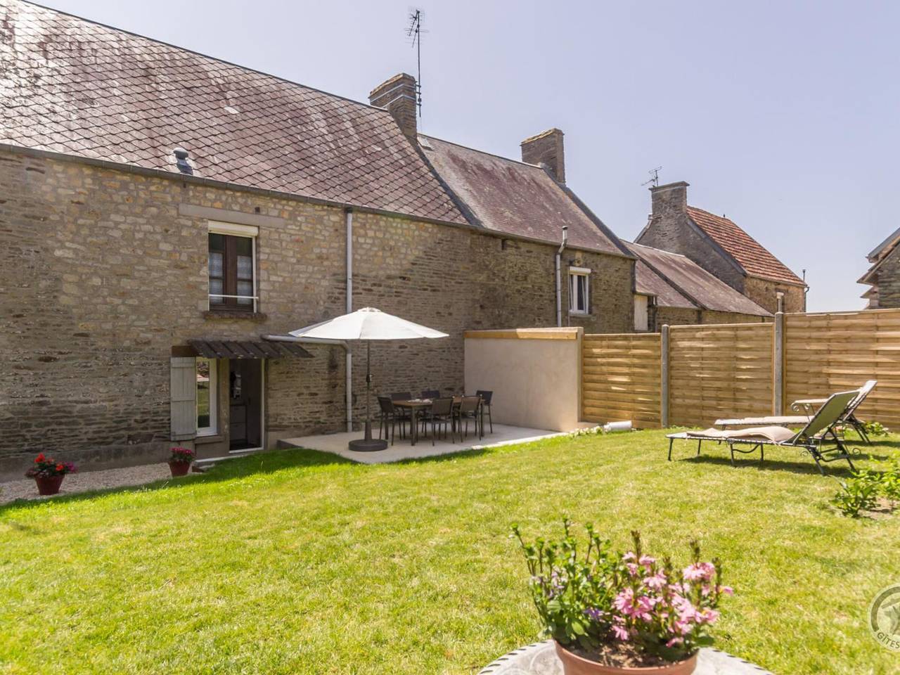 Charmantes Dorfhaus, Haustiere erlaubt, mit Parkplatz in Servon, Avranches und Umgebung