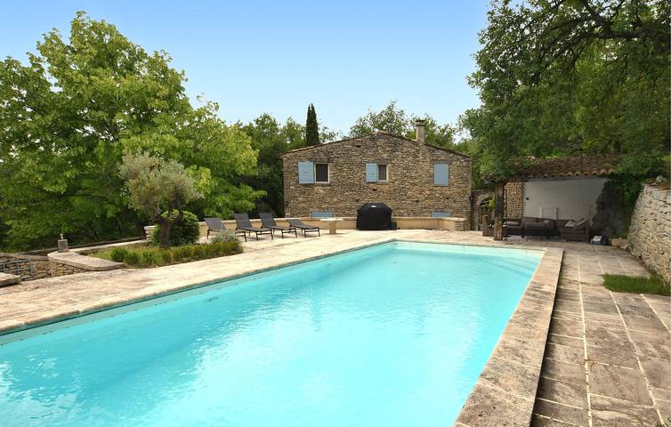 Location de vacances pour 6 personnes, avec jardin et terrasse à Goult - 3