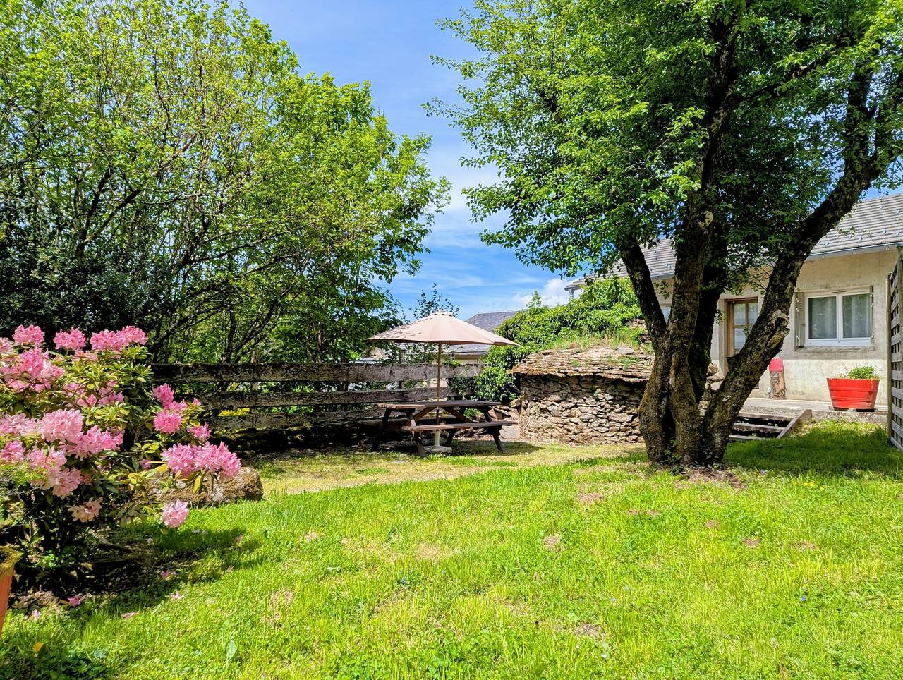Gîte Le Four à pain inmitten der Natur im Haut-Languedoc, mit Terrasse und Pool in Le Soulié, Béziers und Umgebung
