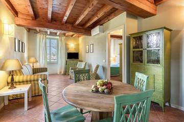 Ferienwohnung für 4 Personen in San Felice del Benaco, Gardasee-Berge, Bild 2
