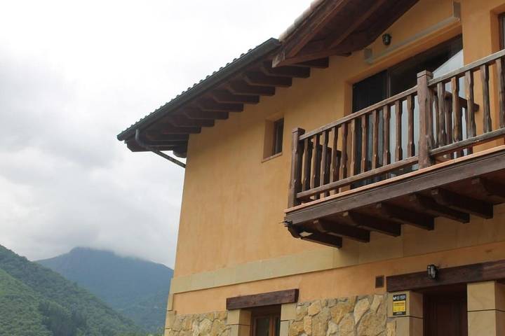 Casa rural para 2 personas, con Balcón además de Terraza y Vistas en Vega de Liébana - 2