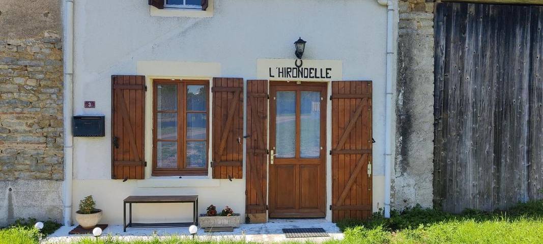 Gîte pour 7 personnes, avec vue et jardin à Guipy