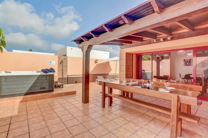 Villa Malva: Privater Whirlpool, Tischtennis & Entspannung in Corralejo in Tamaragua, La Oliva