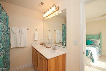 Vacation Apartment for 12 Guests in Pleasure Island, North Carolina, Picture 3