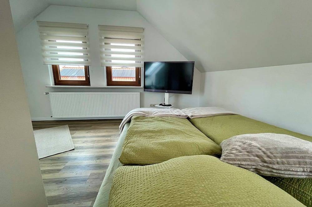 Ganze Wohnung, Appartement „Weitblick“, Rüdesheim am Rhein-Presberg in Rüdesheim am Rhein, Rheingau-Taunus-Kreis