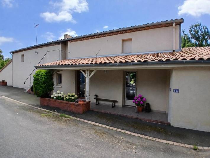 Location de vacances pour 10 personnes, avec vue et jardin dans Beaupréau-en-Mauges