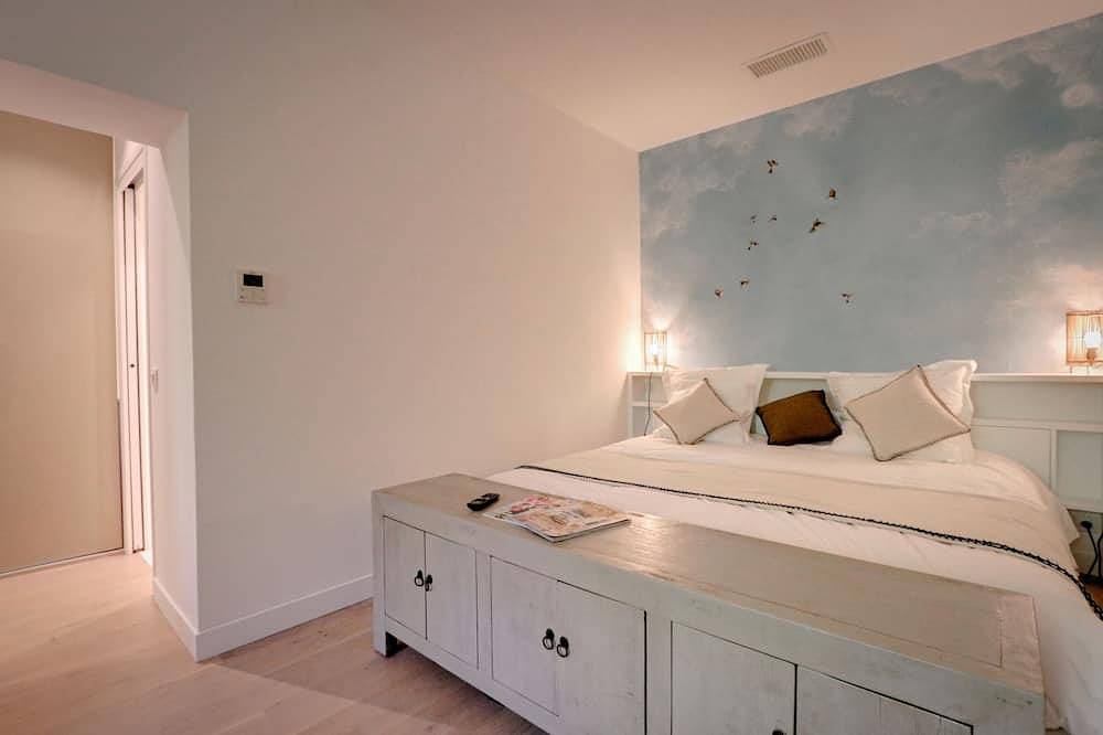 Appartement entier, L'Appartement des Lices, au coeur de Saint Tropez in Saint-Tropez, Côte méditerranéenne (France)