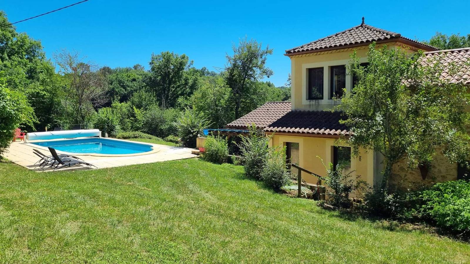 Maison spacieuse, situation idéale, au calme in Bouillac, Périgord Pourpre