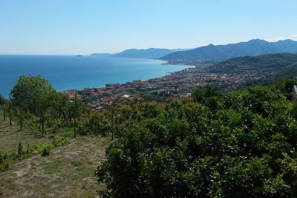 Entire apartment, Velia |Live Active|Rest Easy|Stay a-Bove in Borgio Verezzi, Riviera di Ponente