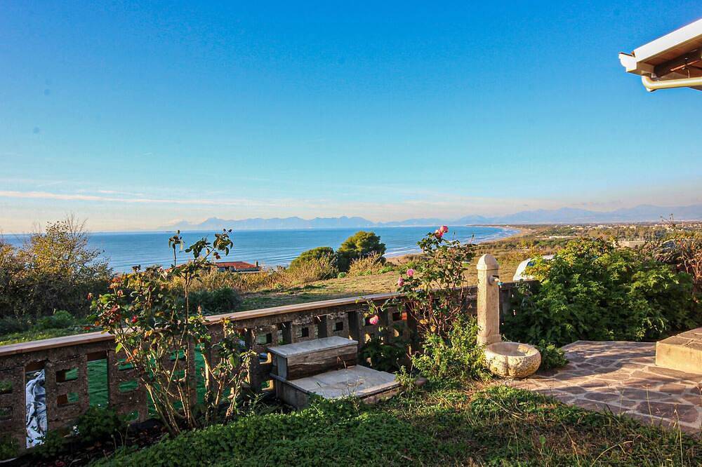 Awesome home in Agropoli in Cilento