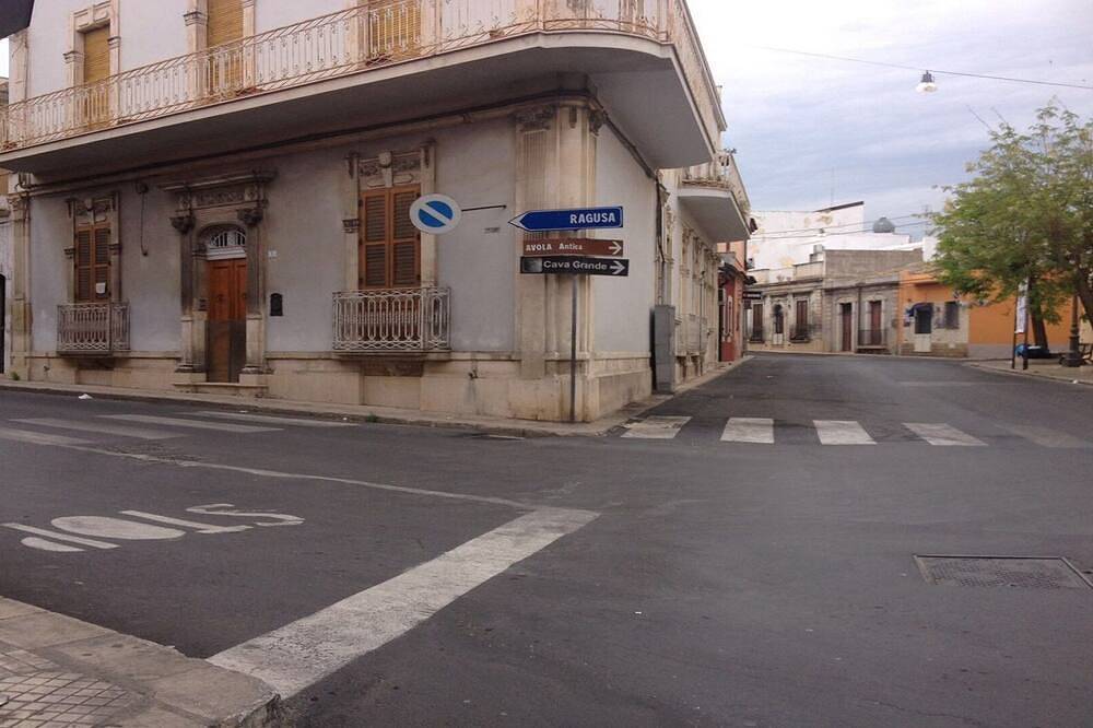 Apartamento entero, El Apartamento Jazmín en Avola in Avola, Provincia de Siracusa