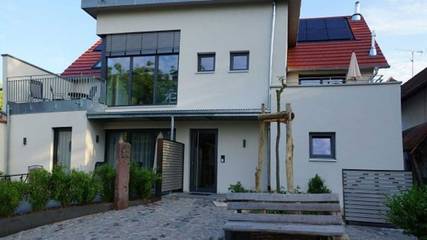 Ferienwohnung für 2 Personen, mit Balkon und Garten in Breisach am Rhein