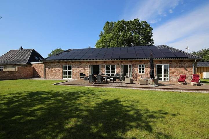 Ferienhaus für 8 Personen, mit Terrasse und Garten sowie Sauna in Rabenholz