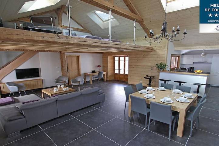 Location de vacances pour 10 personnes, avec Balcon et Jardin à Faverges