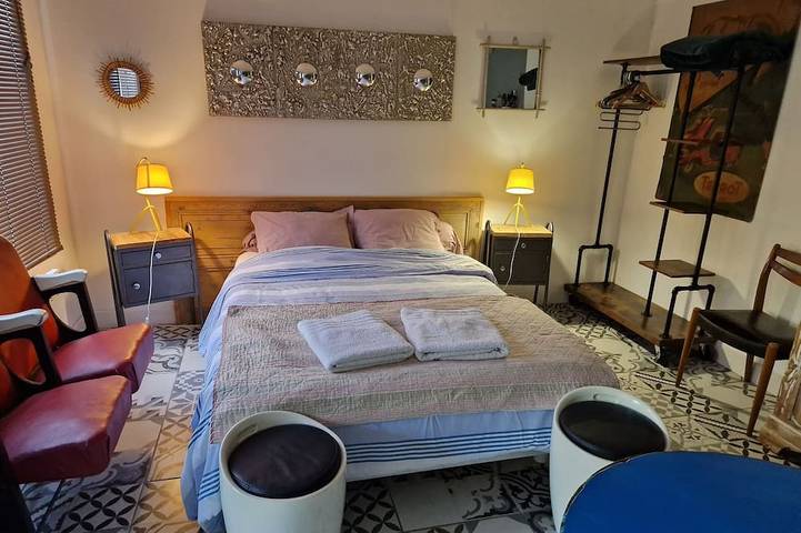 Location de vacances pour 2 personnes, avec jardin ainsi que terrasse et piscine à Sainte-Alvère - 2