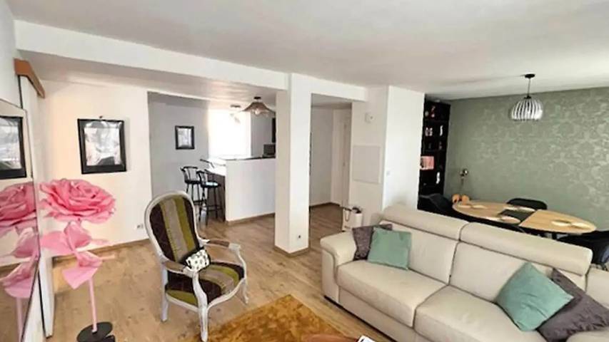 Gîte pour 6 personnes, avec Terrasse dans Casino De Sainte Maxime - 3