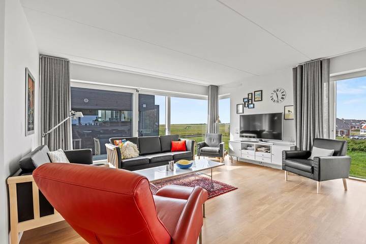 Ferienhaus für 8 Personen, mit Balkon/Terrasse und Whirlpool sowie Terrasse und Sauna auf Rømø - 2
