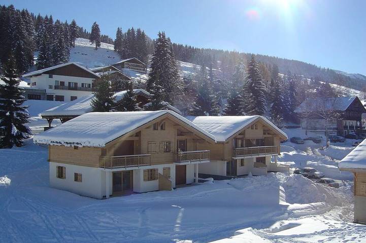 Gîte pour 6 personnes, avec jacuzzi ainsi que balcon et jardin dans Station de Crest Voland Cohennoz