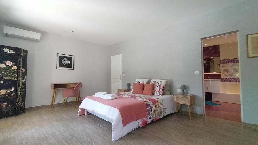 Chambre d’hôte pour 6 personnes, avec vue ainsi que piscine et jardin dans Haute-Garonne - 4